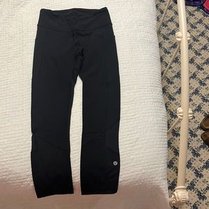 size 2 lululemon leggings, cropped
